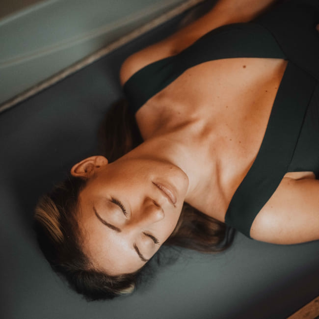 Massage en flottaison article.jpg