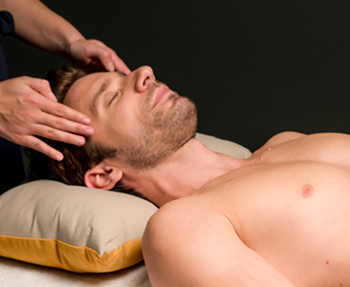 Massage visage détente et anti-âge – secret de jouvence